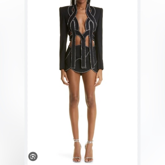 Area
Embellished wool rope mini skirt- NWT- size 8 - Picture 2 of 16